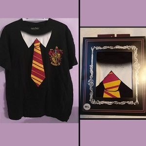 New Harry Potter Gryffindor Tee Shirt with Cape
